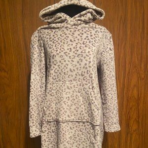 NWOT 32 Degrees Heat Cheetah Hooded Long Pullover Sleep Hoodie Small/Medium